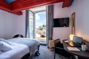 Hotels Best Western Premier Hotel de la Cite Royale : Chambre Privilège Lit King-Size avec Balcon - Vue sur Ville