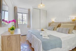 La Perla de Monterrey by Homestaygrancanaria