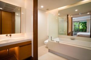 Modern Beachfront Apartment Naithon Beach