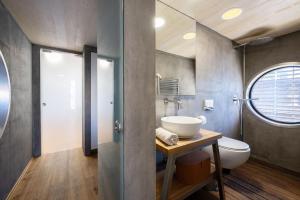 Hausboat Holešovice