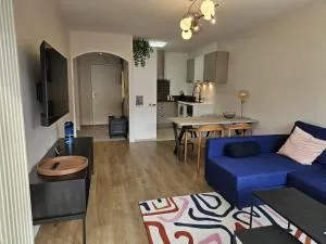 Le Petit Port - Appartement 4 étoiles - standing, vue lac, calme, piscine - Brison-Saint-Innocent