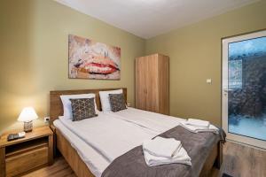 Karavelov Top Center Apartment