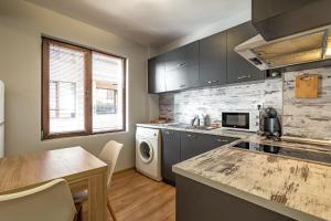 Karavelov Top Center Apartment