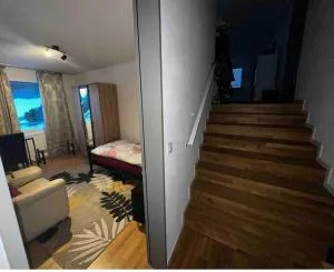 Private room, in shared apartment - Neftenbach