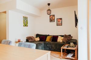 Central apartment w garden terrace