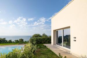 Aura Maris beach residence Mazzaforno