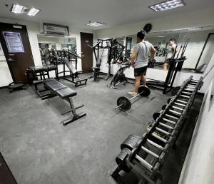 City center + walk in closet