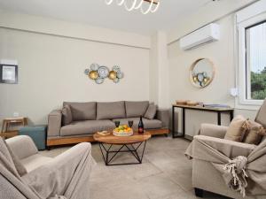 Thalia by Vintage Travel