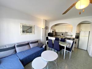 Fuentemar Duplex - WiFi, terraza & piscina comunitaria