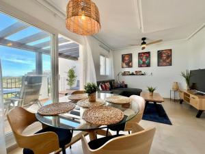 Stunning apartment with a beautiful poollake view