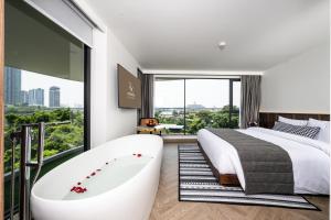 Phòng Deluxe Có Giường Cỡ King (Deluxe King Room)