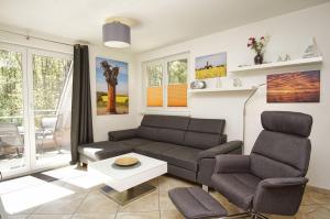 moderne FeWo Nr 4 mit Balkon, Sauna im Haus, Garten - Ferienwohnungen am Wald