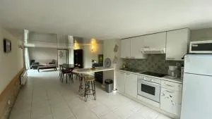 Les Landes avec Terrasse et Jardin - Quiestède