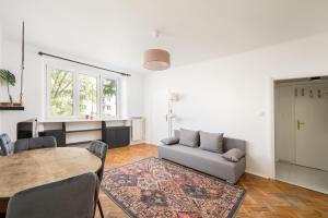 Plac Wilsona Comfort Apartment by BookingHost