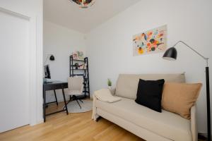 Luxury Three Bedroom Apartment with Parking & Balcony in Mokotów by Renters Prestige