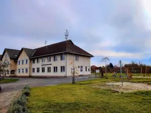 Sulyomvirág Apartmanház - Alsóberecki