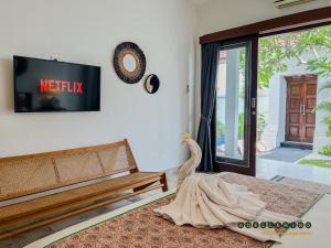 Casa Jinah 2 I Simply Modern Twin Villas (2BR) in Bidadari