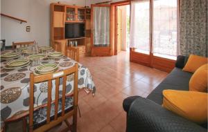 3 Bedroom Cozy Home In Santa Pola