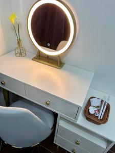 1Br w Balcony (Kasara)- Pasig~C5 +Wi-Fi +Netflix