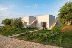 Aura Maris beach residence Mazzaforno
