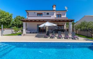 4 Bedroom Pet Friendly Home In Vodnjan