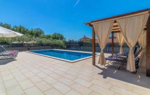 4 Bedroom Pet Friendly Home In Vodnjan