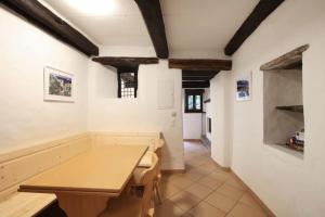 Charming Retreat- 100-Year-Old Stone Rustico