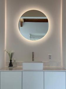 Cheong-yeon, the Korean traditional house Hanok in Jeonju Hanok Village