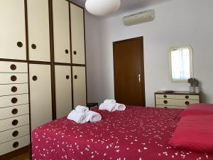 MEG 32 apartment Three-room in the heart of Isola
