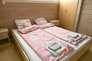 Girulių poilsiavietės namelis - XIV - Kollaten