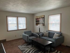 Prime Location Amazing Unit Close to Downtown - 2 queen beds