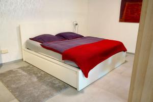 Helle Kellerwohnung im Grünen mit Sauna