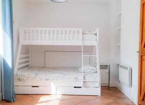 Ballyconneely Holiday Home No 5 by Trident Holiday Homes