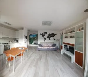 Casa di Sofia e Oscar Lago di Como Canzo - Asso