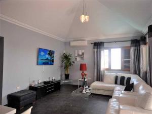 Awesome Puerto Del Carmen Villa 3 Bedrooms Villa Tacataca Pool Table