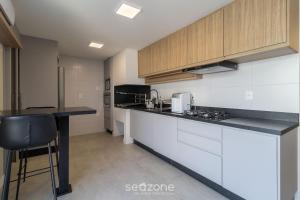 Cobertura a 3min da Praia de Jurerê - MOR0402