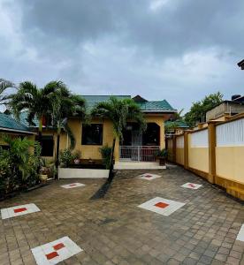 Queen Elizabeth Apartment