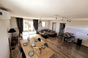 Le Belvédère + Clim + Extérieur + Parking Gratuit - 罗什福尔-迪加尔