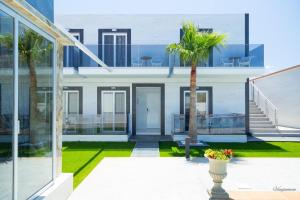 Olympos Paradice Hotel-Near zorbas Beach-FREE Breakfast