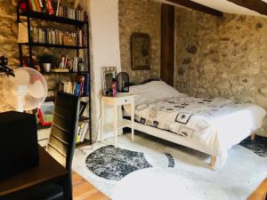 Maisons de vacances Beau studio independant pour 2 personnes dans village provencale : photos des chambres