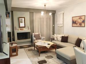 Ευρύχωρο και πλήρως επιπλωμένο διαμέρισμα