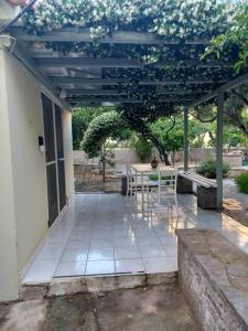 Little Cottage with Garden