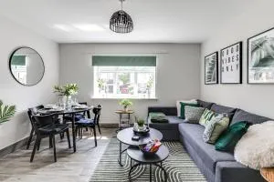 Stunning garden flat, free parking, minutes from Harry Potter - Abbots Langley