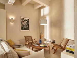 Cosy 1BR with outside space neighboring Le Marais