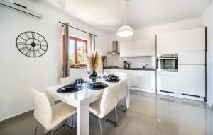 Nice Home In Biograd With Wifi 