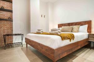 Fabulous Apartment in Historic Center by REMS