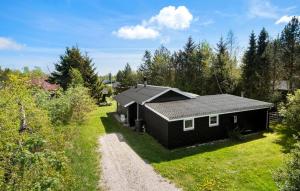 Cozy Home In Hals With Wifi