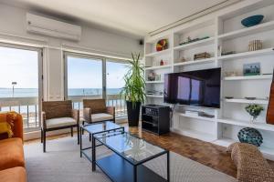 Unique Riverview Apartment