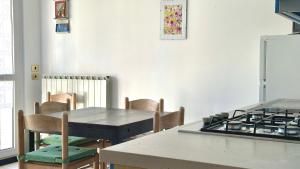 Palme 9 - Marcelli, trilocale con giardino privato, Residence Le Palme