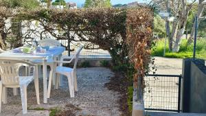 Palme 9 - Marcelli, trilocale con giardino privato, Residence Le Palme